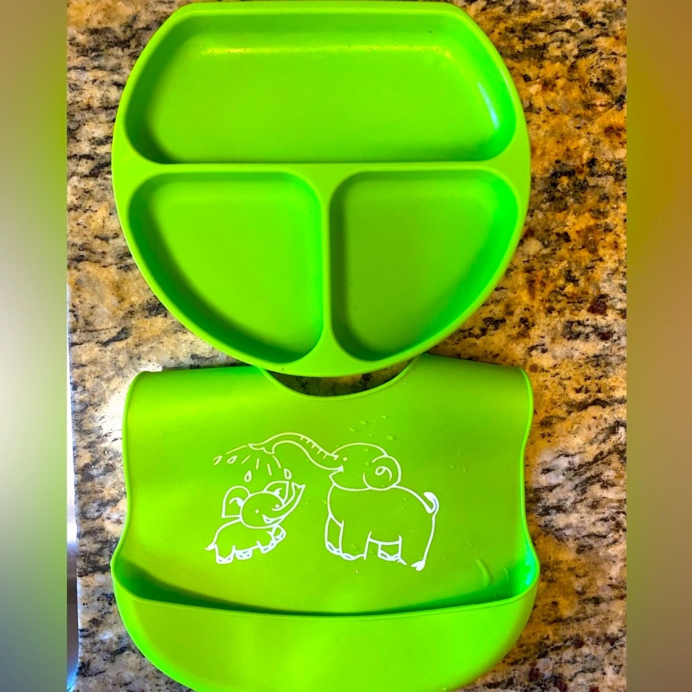 Silicone plate and bib